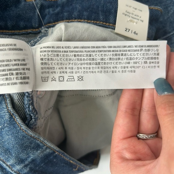 NWT Abercrombie & Fitch High Rise Mom Denim Blue Jeans Sz 27 / 4 Distressed - Picture 11 of 14